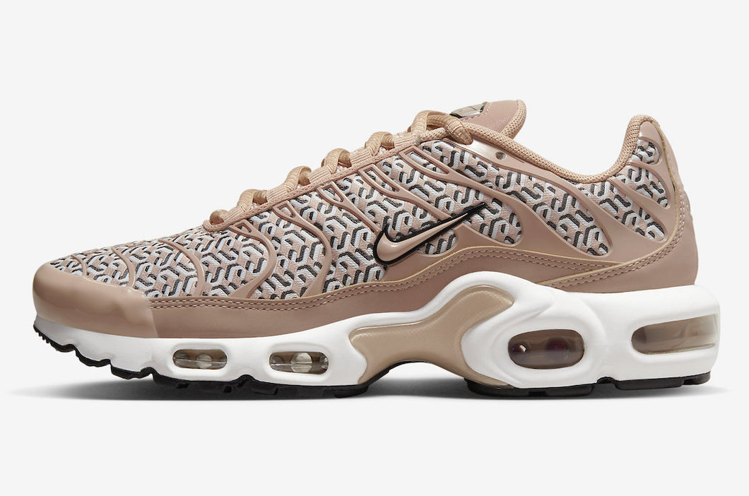 Women's Nike Air Max Plus United in Victory