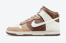 Load image into Gallery viewer, Nike Dunk High Light Chocolate
